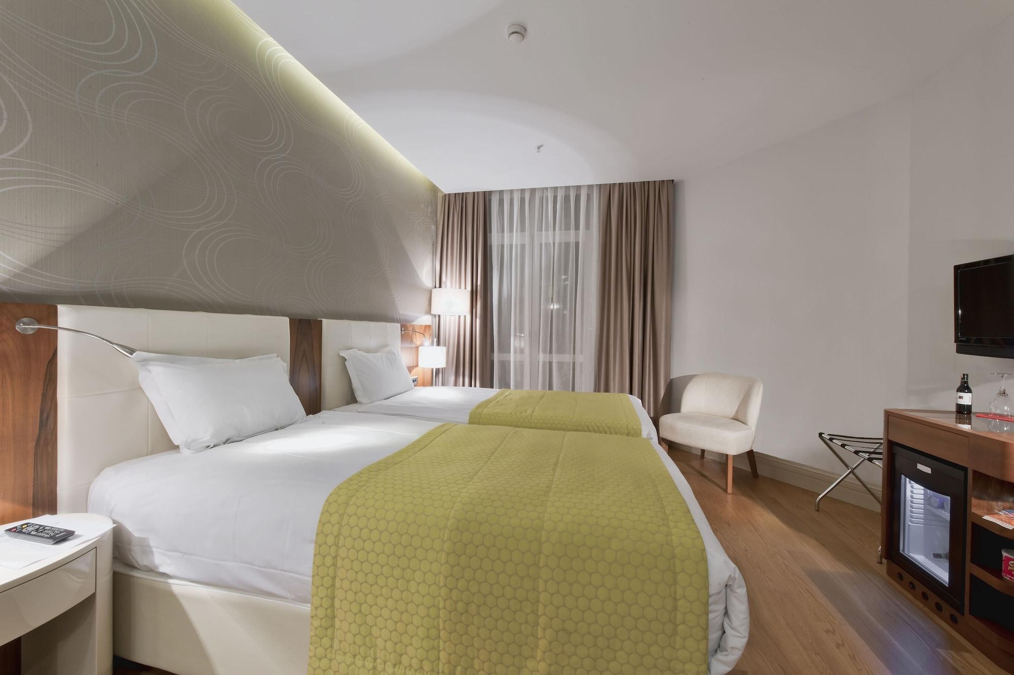 Four Points Flex By Sheraton Istanbul Taksim Square Exteriér fotografie