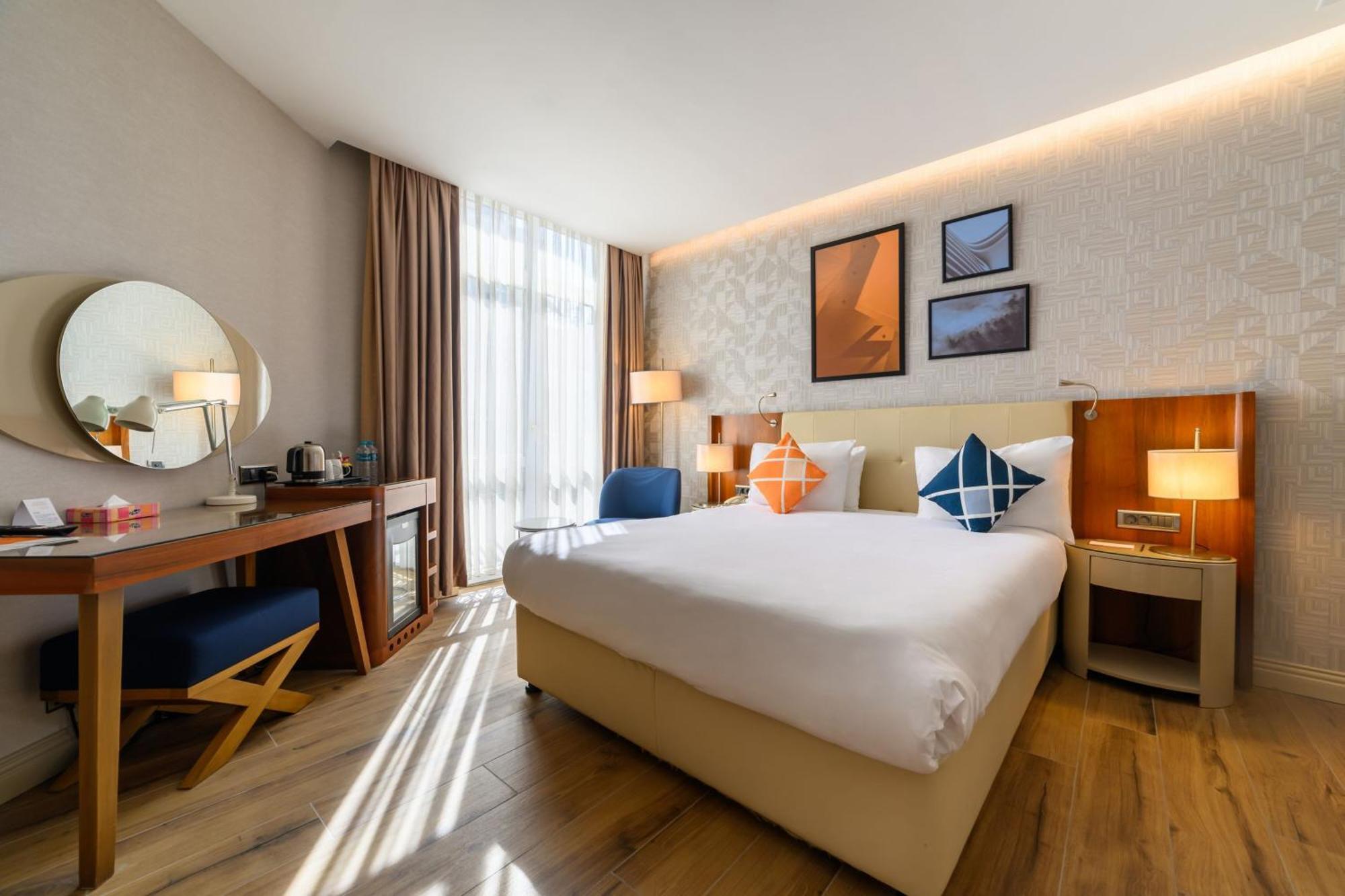 Four Points Flex By Sheraton Istanbul Taksim Square Exteriér fotografie