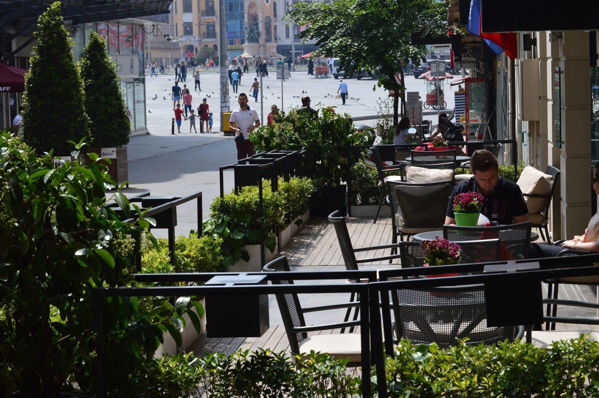 Four Points Flex By Sheraton Istanbul Taksim Square Exteriér fotografie